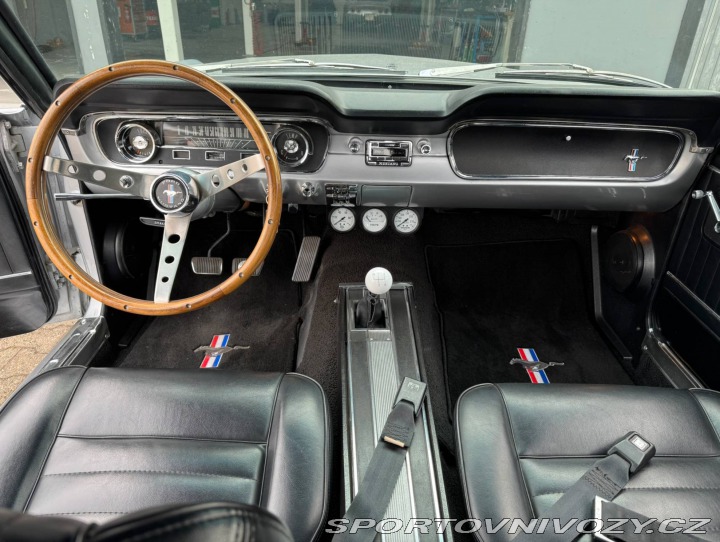 Ford Mustang 2+2 Fastback 1965