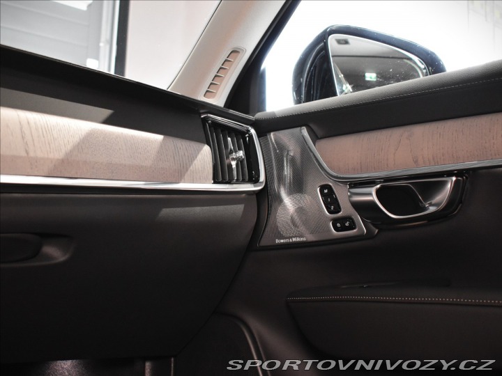 Volvo V90 2,0 T6 Plus Dark 2025