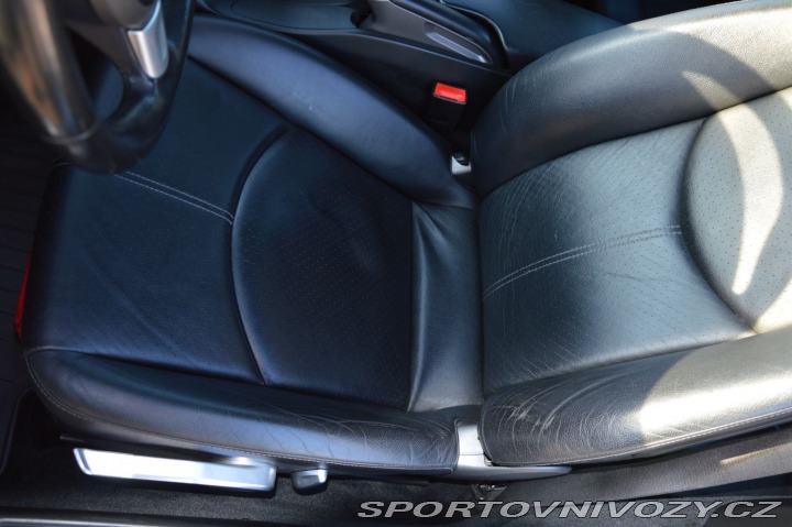 Porsche 911 Carrera 2005