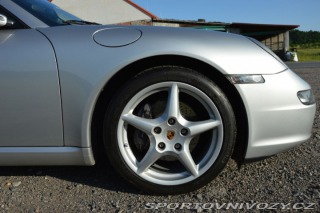 Porsche 911 Carrera 2005
