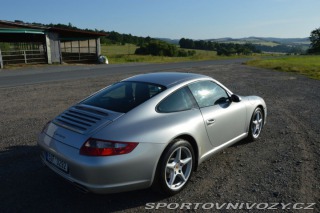 Porsche 911 Carrera 2005