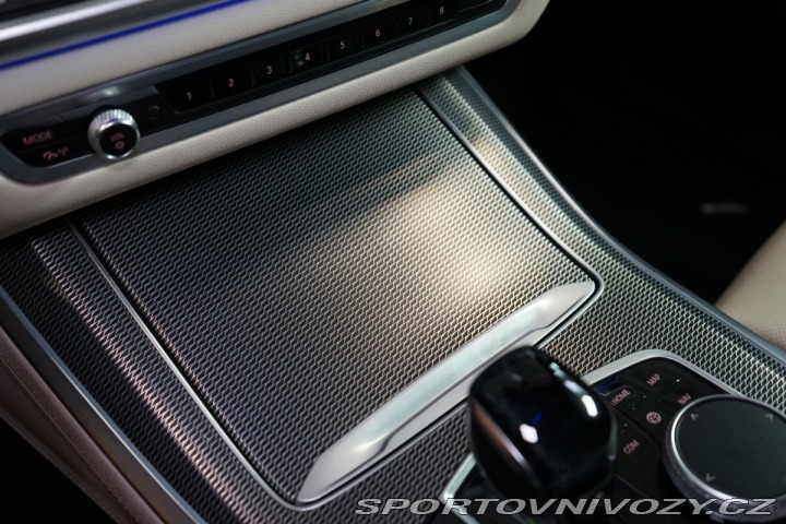 BMW X5 40d*xDRIVE*TAŽ*H/K*HUD*36 2020