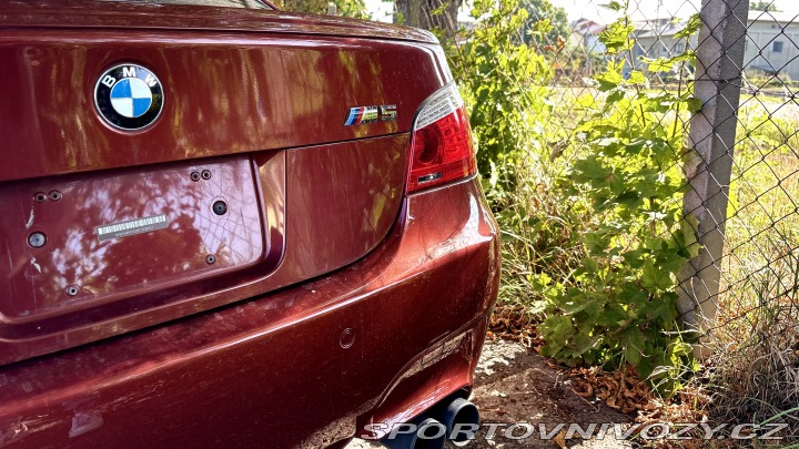 BMW M5 E60 5.0L V10 507HP 2008