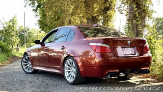 BMW M5 E60 5.0L V10 507HP 2008