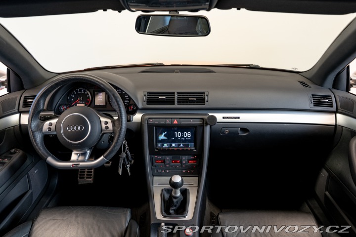 Audi RS4 Avant 4.2 FSI V8 quattro 2007