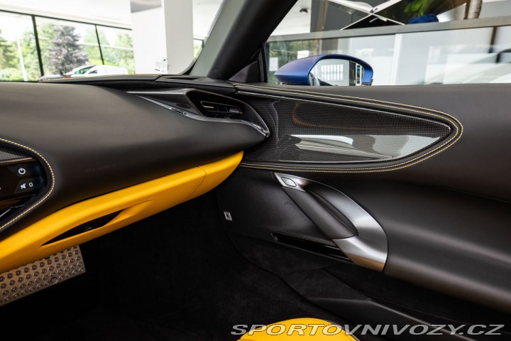 Ferrari SF90 Spider Tailor Made 1800