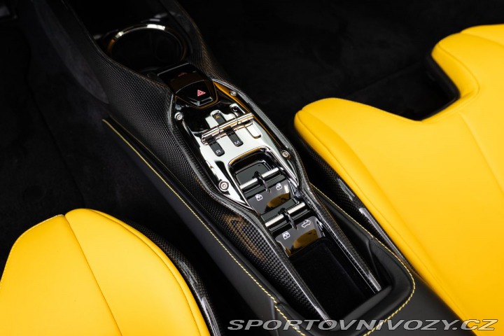Ferrari SF90 Spider Tailor Made 2023