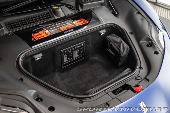 Ferrari SF90 Spider Tailor Made 1800