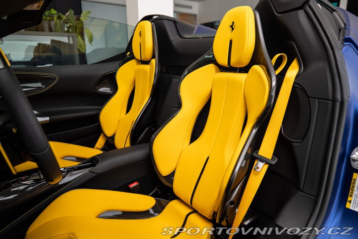 Ferrari SF90 Spider Tailor Made 1800