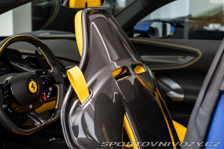 Ferrari SF90 Spider Tailor Made 1800