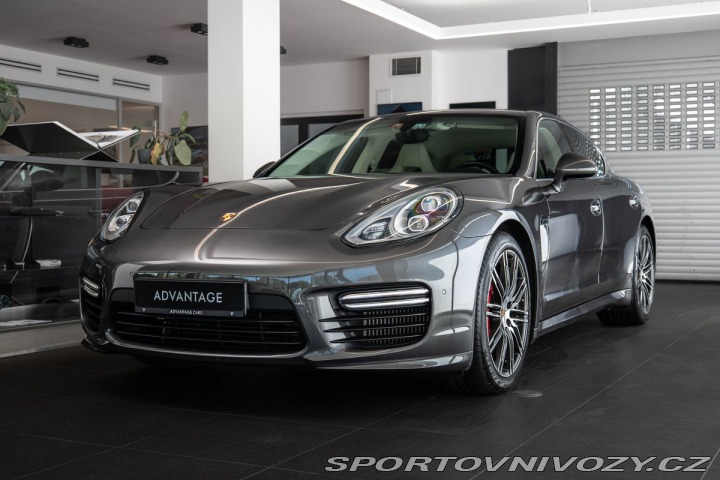 Porsche Panamera Turbo 2016