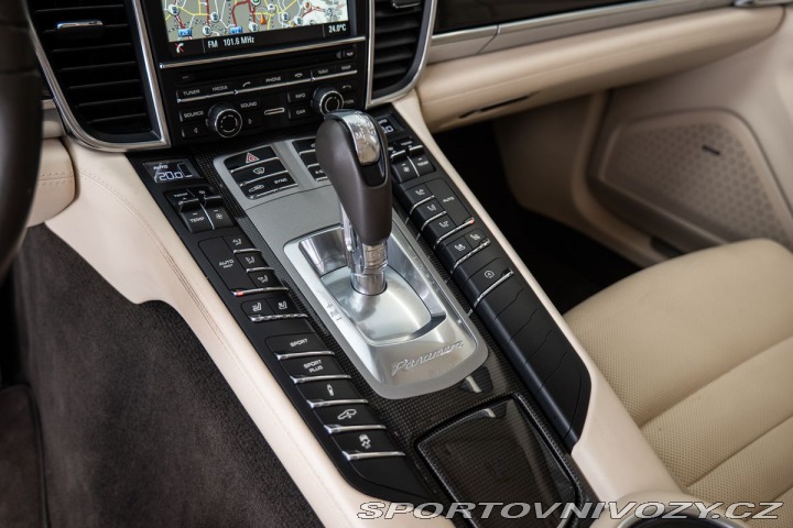 Porsche Panamera Turbo 2016