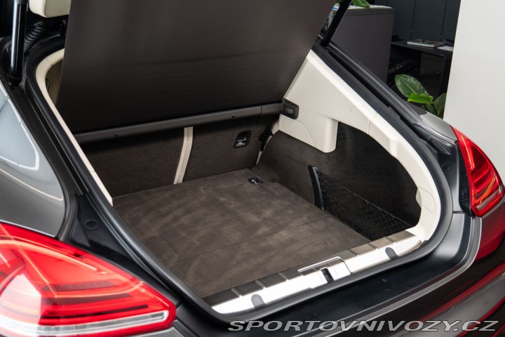 Porsche Panamera Turbo 2016