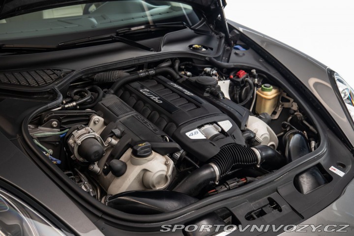 Porsche Panamera Turbo 2016