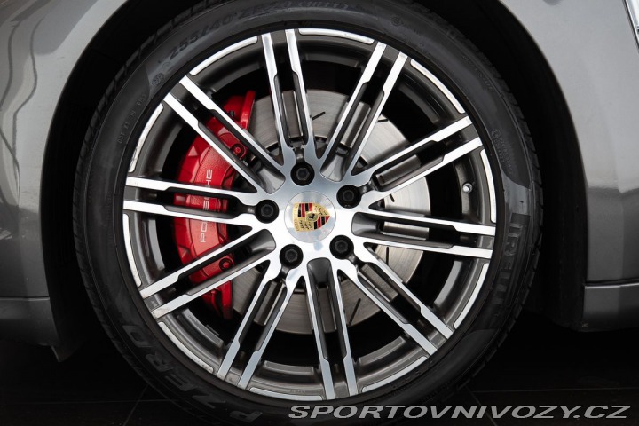 Porsche Panamera Turbo 2016