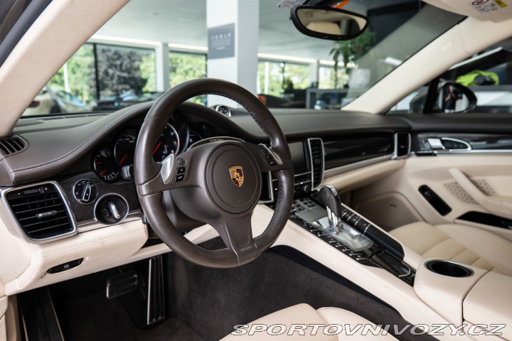 Porsche Panamera Turbo 2016