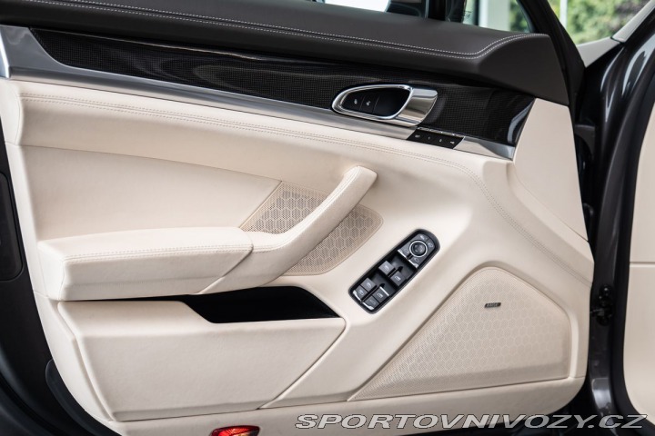 Porsche Panamera Turbo 2016