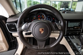 Porsche Panamera Turbo 2016