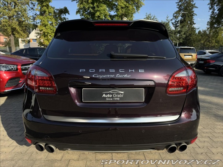 Porsche Cayenne 4.8 Turbo Sport chrono 2011