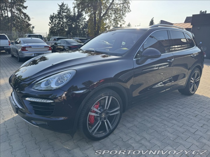 Porsche Cayenne 4.8 Turbo Sport chrono 2011
