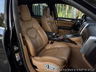 Porsche Cayenne 4.8 Turbo Sport chrono 2011