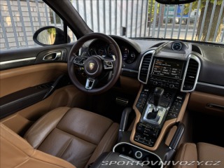 Porsche Cayenne 4.8 Turbo Sport chrono 2011