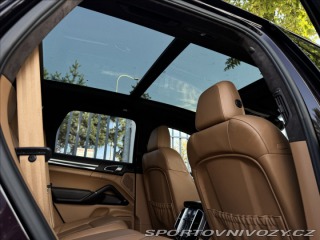 Porsche Cayenne 4.8 Turbo Sport chrono 2011