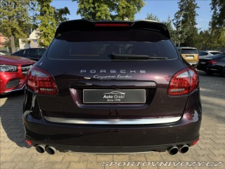 Porsche Cayenne 4.8 Turbo Sport chrono 2011