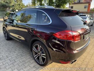 Porsche Cayenne 4.8 Turbo Sport chrono 2011