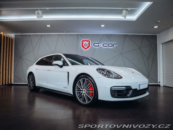 Porsche Panamera GTS Sport Turismo 338 kW 2019