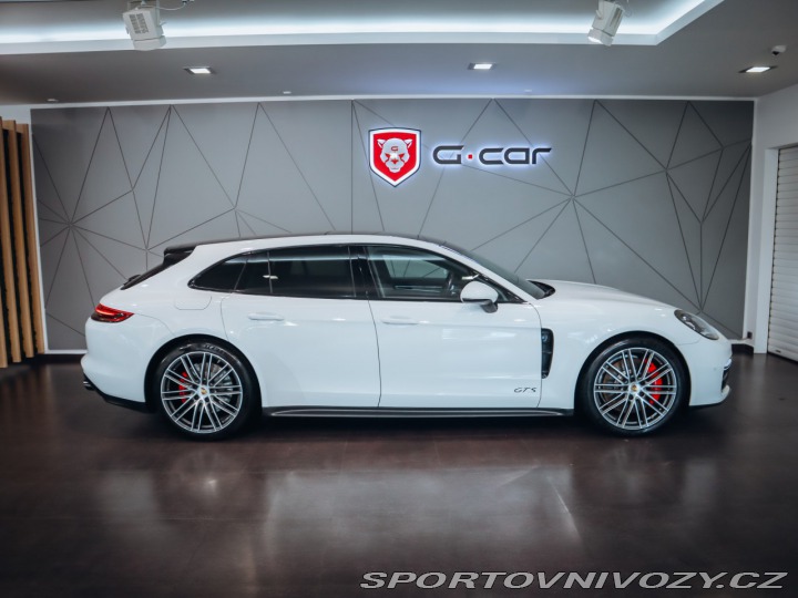 Porsche Panamera GTS Sport Turismo 338 kW 2019