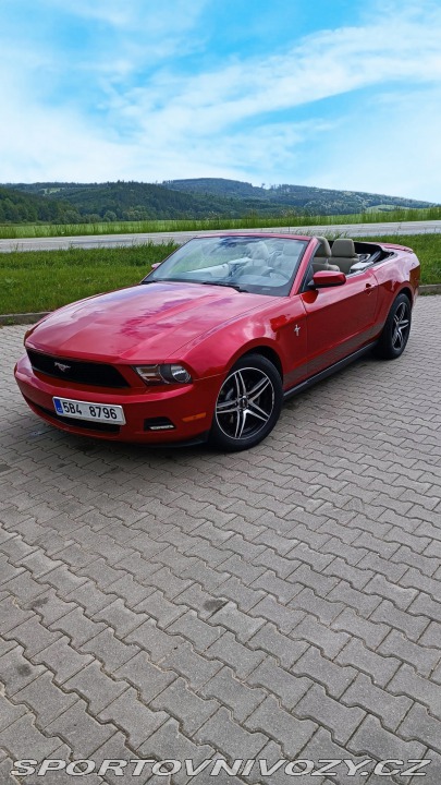 Ford Mustang  2011