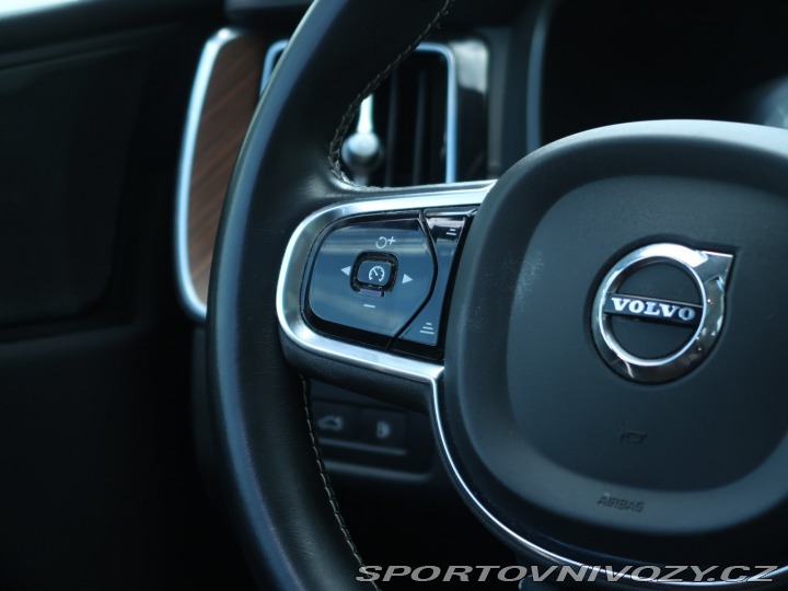 Volvo Ostatní modely XC60 Inscription T8 Twin Engin 2020