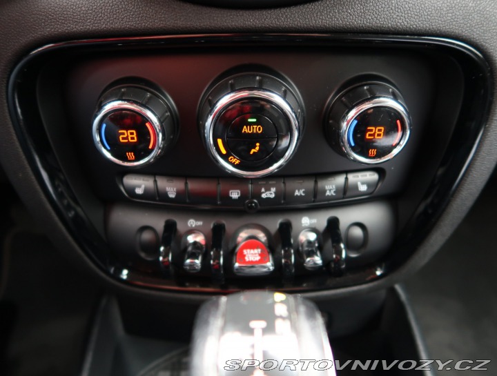 Mini Clubman Cooper D 2015