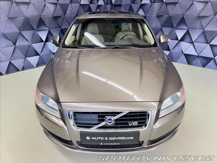 Volvo S80 4,4 V8 232 KW AWD SUMMUM, 2007