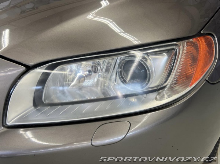 Volvo S80 4,4 V8 232 KW AWD SUMMUM, 2007
