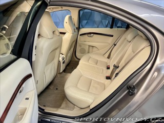 Volvo S80 4,4 V8 232 KW AWD SUMMUM, 2007