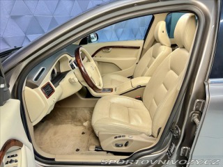 Volvo S80 4,4 V8 232 KW AWD SUMMUM, 2007