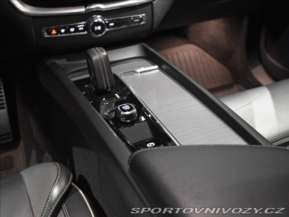 Volvo Ostatní modely XC60 2,0 B6 AWD head up,BLIS,B 2021