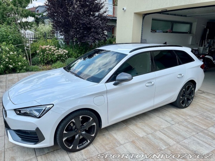 Cupra Leon 1,4   e-hybrid 180 kw 1800