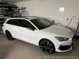 Cupra Leon 1,4   e-hybrid 180 kw 1800