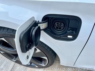 Cupra Leon 1,4   e-hybrid 180 kw 1800