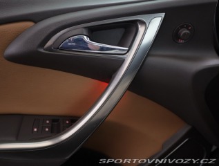Opel Astra 2.0 CDTI 2012