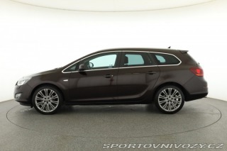 Opel Astra 2.0 CDTI 2012