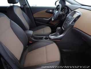 Opel Astra 2.0 CDTI 2012