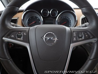 Opel Astra 2.0 CDTI 2012