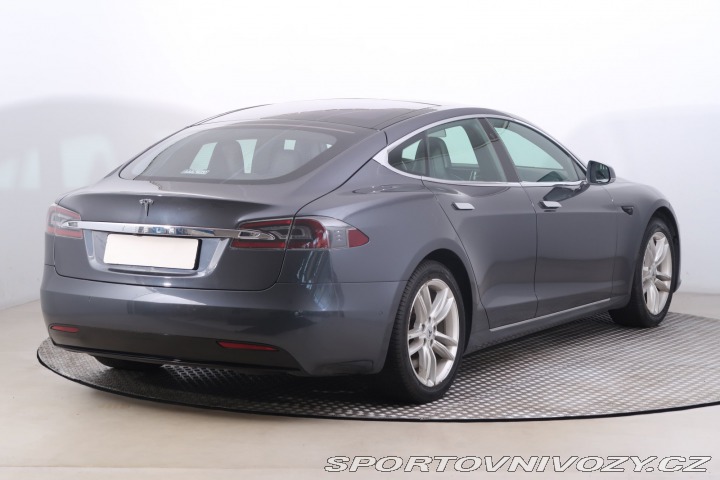 Tesla Model S 75 2017