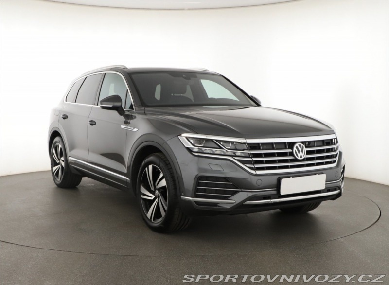 Volkswagen Ostatní modely Touareg R-Line 3.0 TDI