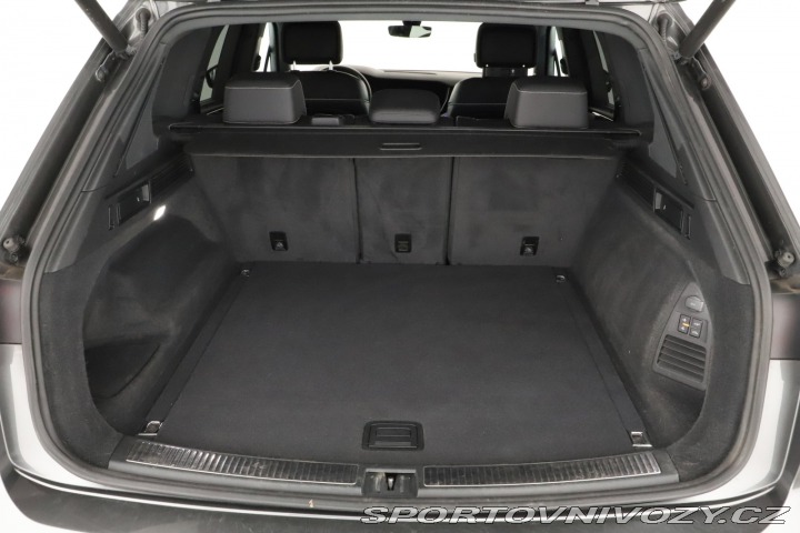 Volkswagen Ostatní modely Touareg R-Line 3.0 TDI 2019