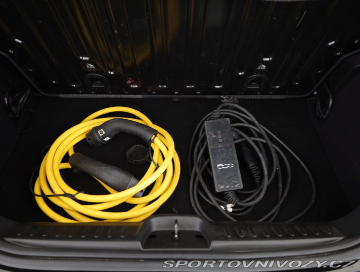 Fiat 500 500e  42 kWh 2022